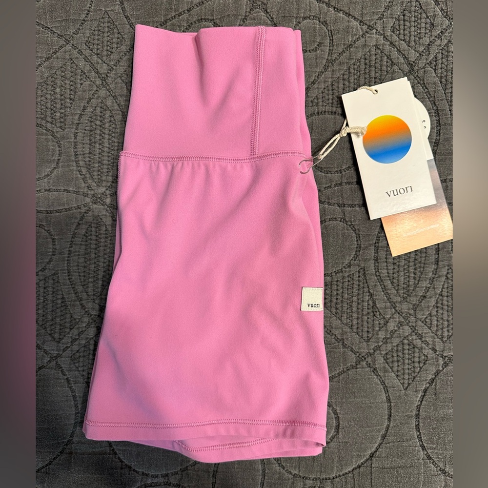 NWT Vuori Women’s All The Feels Short Azalea Pink